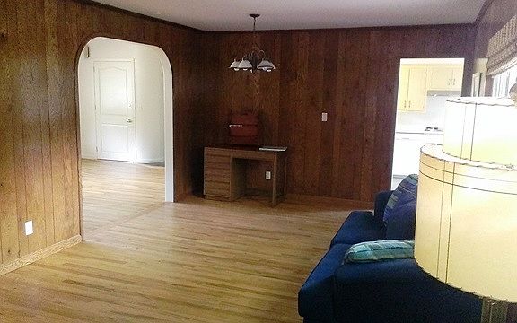 3rd image of 54 Ivy Dr