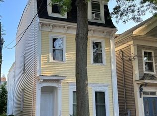 110 Spring St #1, Cambridge, MA 02141