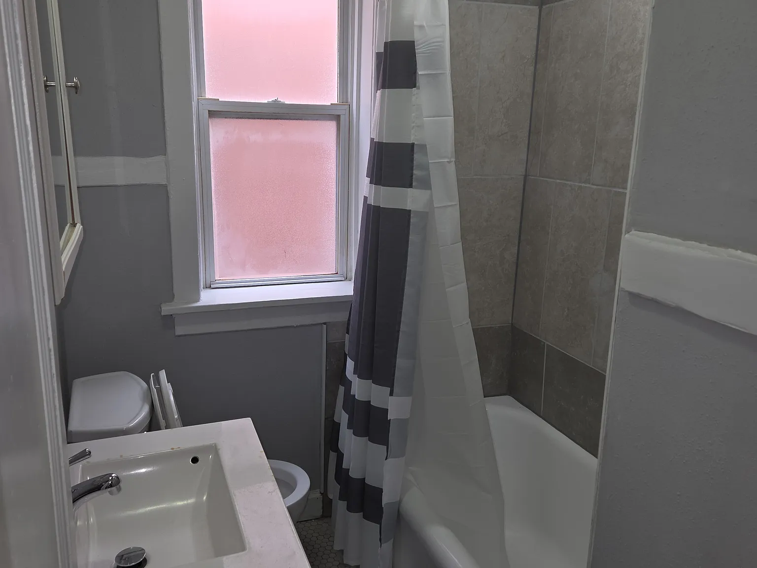 1 bed, 680 sqft, $985 — Photo 4