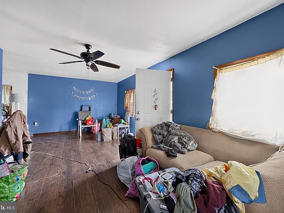 5th image of 7805 Raymond Dr