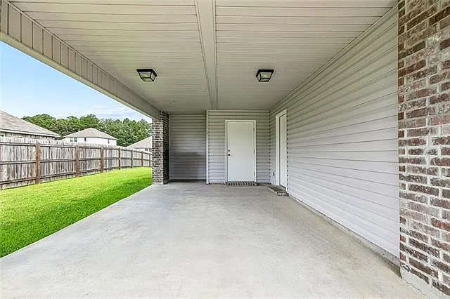 3 bed, 2.0 bath, 1496 sqft, $1,750 — Photo 2