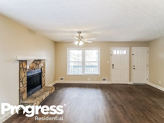5th image of 3325 Revere Cir
