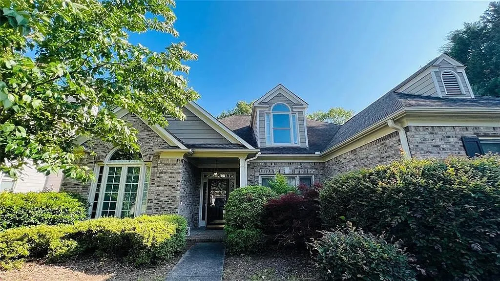 4 bed, 3.5 bath, 3125 sqft, $3,250 — Photo 1