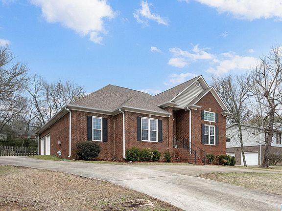 3rd image of 668 Bluff Park Rd