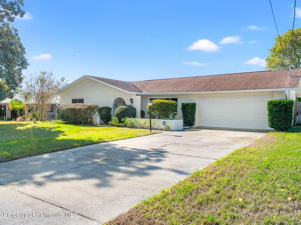 4345 Union Springs Rd, Spring Hill, FL 34608