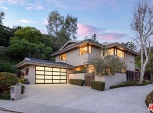 9495 Rembert Ln, Beverly Hills, CA 90210