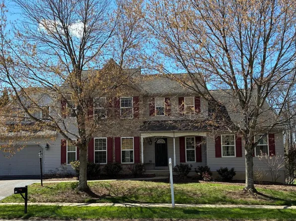 820 Edna Jane Ln, West Grove, PA 19390