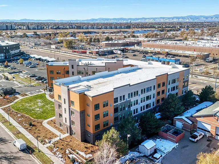 Peoria Crossing 2 — Photo 3
