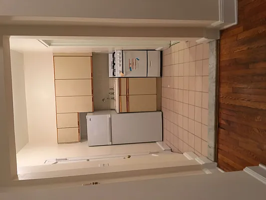 Rented by New Age Realty Group | media 14