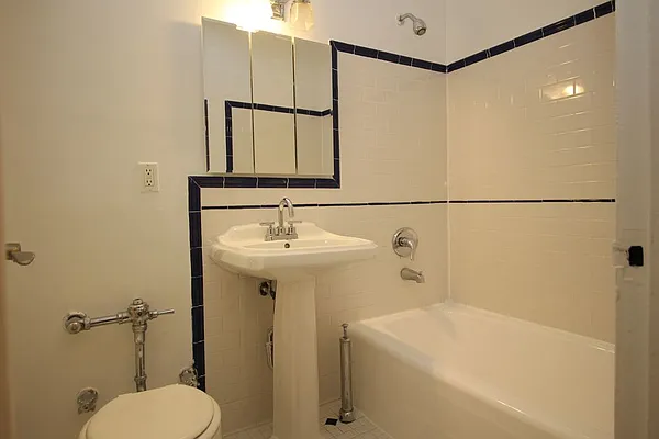 Rented by Zumper Inc | media 7