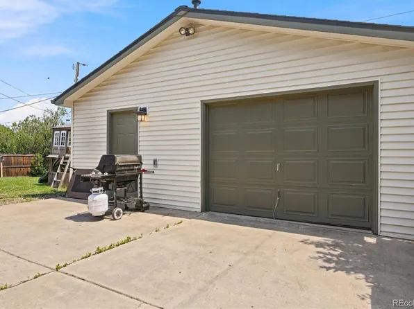986 E 114th Place, Denver, CO 80233