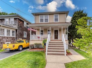 106 Lyon Pl, Lynbrook, NY 11563
