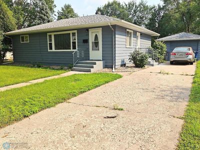 1309 16th Ave S, Moorhead, MN, 56560
