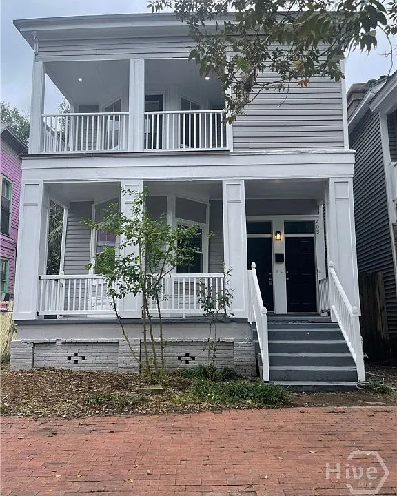 407 E Duffy St