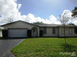 8470 NW 15th Ct, Pompano Beach, FL 33071