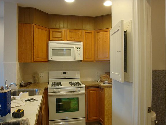 5th image of 106 Caroline St APT 3