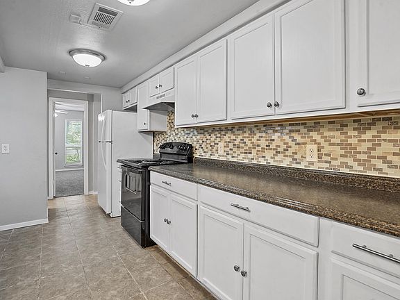 4th image of 2156 Fleur De Lis Ct