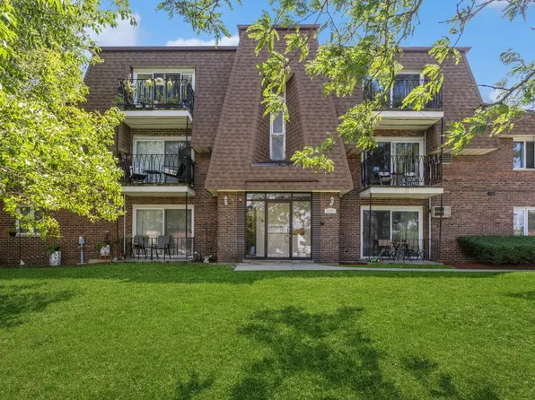 8231 Archer Ave APT 10, Willow Springs, IL 60480