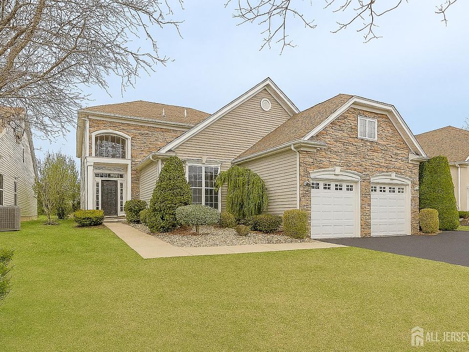 1st image of 56 Lakehurst Way