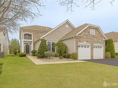56 Lakehurst Way, Monroe Township, NJ, 08831