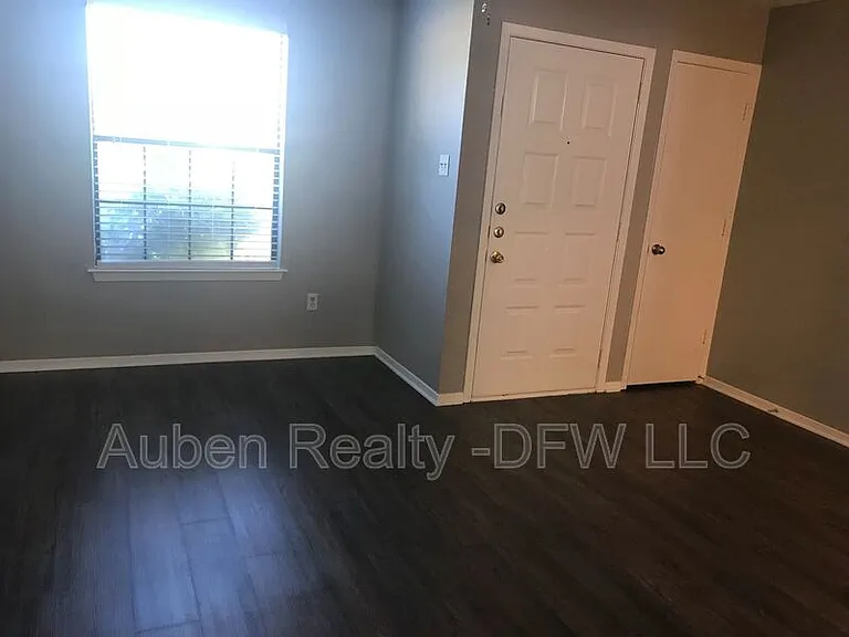 509 S Beverly St #3 — Photo 6