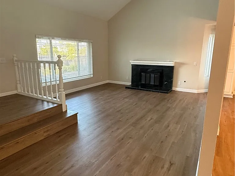 22166 Woodcreek Ln — Photo 2