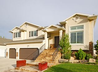 1038 W Fox Hollow Dr, North Salt Lake, UT 84054