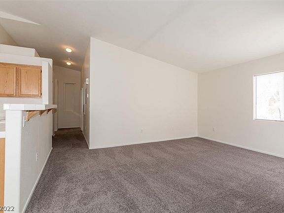 4th image of 2110 Los Feliz St Unit 2092