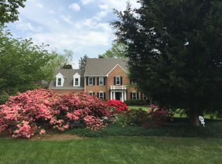 1591 Chapel Hill Dr, Alexandria, VA 22304