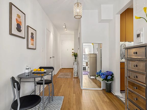 4th image of 320 E 35th St APT 7H