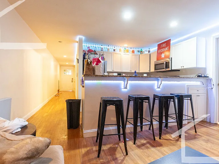 333 Saint Paul St #3 — Photo 2
