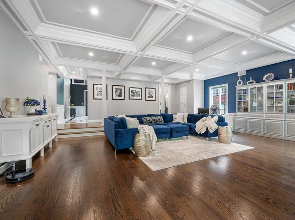 373 Ocean Terrace image 8 of 47