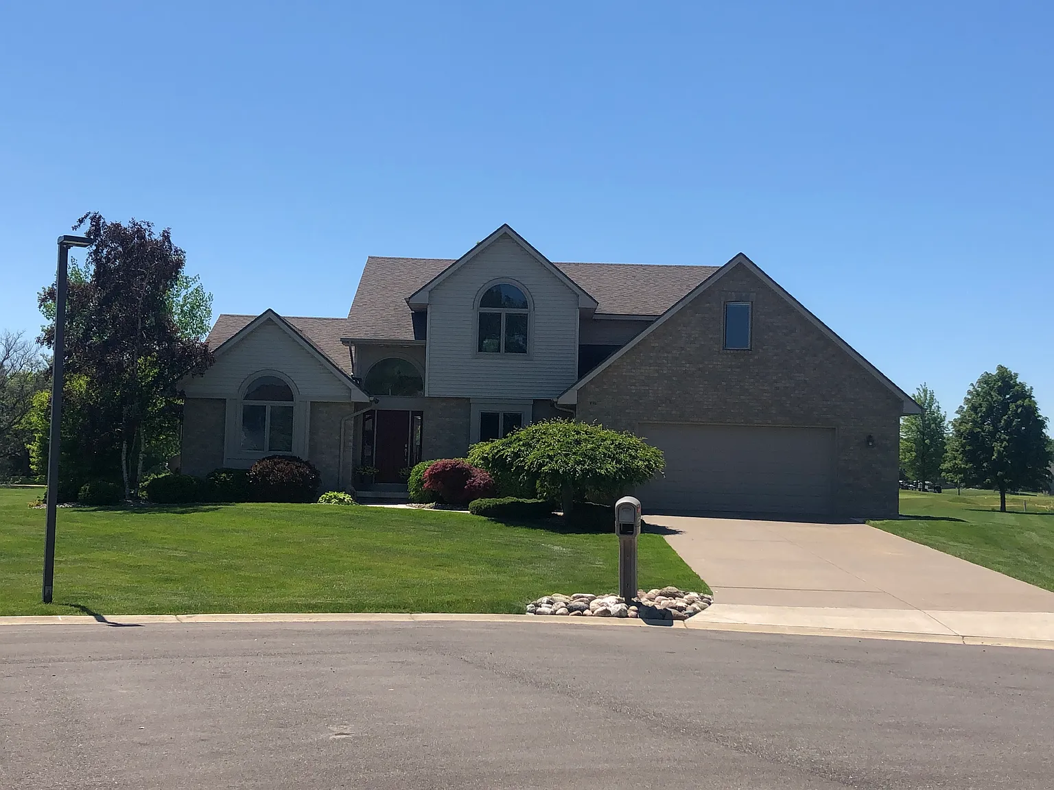 2472 Copper Creek Dr photo 1