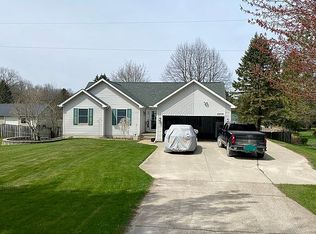 10504 Washburn Rd, Ortonville, MI 48462
