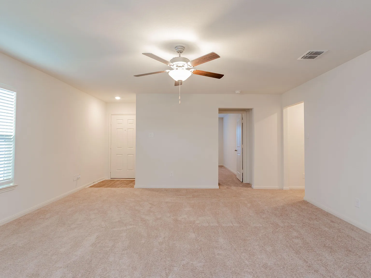 4 bed, 1794 sqft, $1,700 — Photo 4
