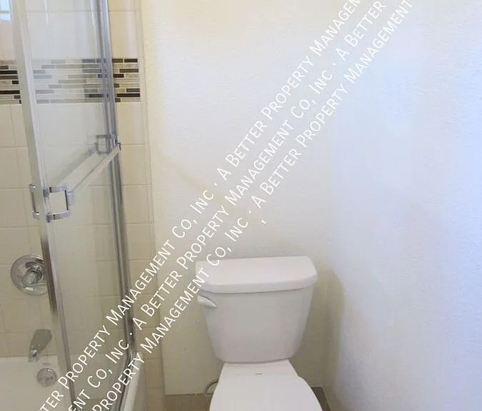 321 Obispo Ave #C — Photo 7