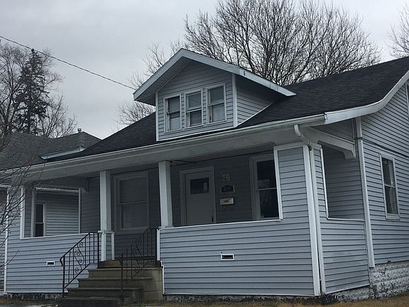 2nd image of 818 N Saint Louis Blvd
