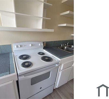 4th image of 2109 Bernardo De Galvez Ave #3