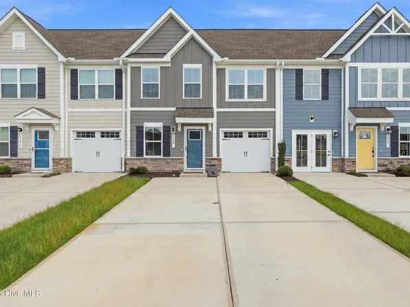 3306 Primrose Drive, Leland, NC 28451