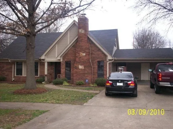 1013 Oakdale Dr, West Memphis, AR 72301