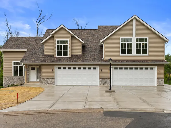 19150 Hi View Dr, Brookfield, WI 53045