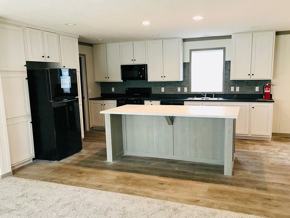 1st image of 4174 Doral Dr #199