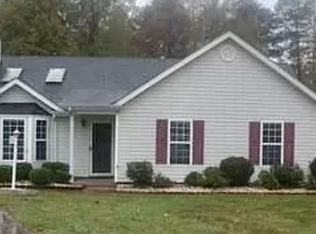 817 Quail Cove Ct, Greensboro, NC 27406