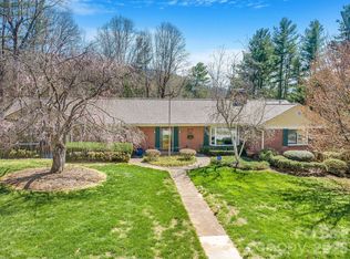 4 Dogwood Rd, Asheville, NC 28804