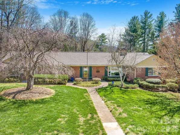 4 Dogwood Rd, Asheville, NC 28804