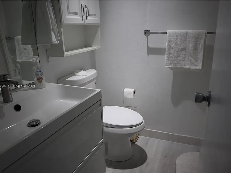 3000 E Sunrise Lakes Dr #303 — Photo 20