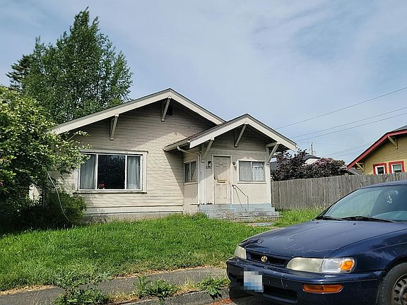 3rd image of 2231 Lincoln St