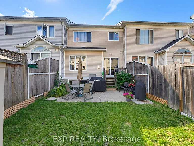 2215 Silverado Cres — Photo 33