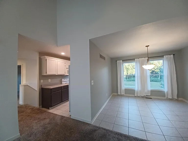 8108 NW 77th Ct — Photo 12