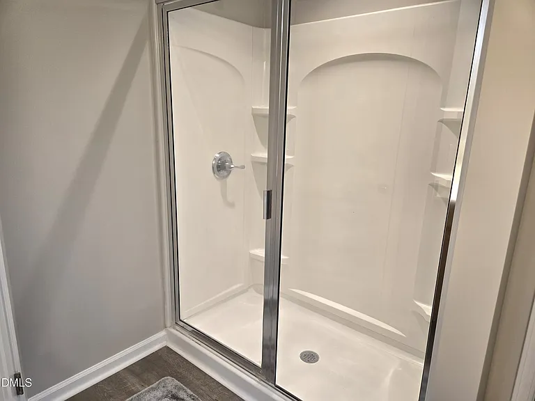 72 E Grove Point Dr — Photo 10